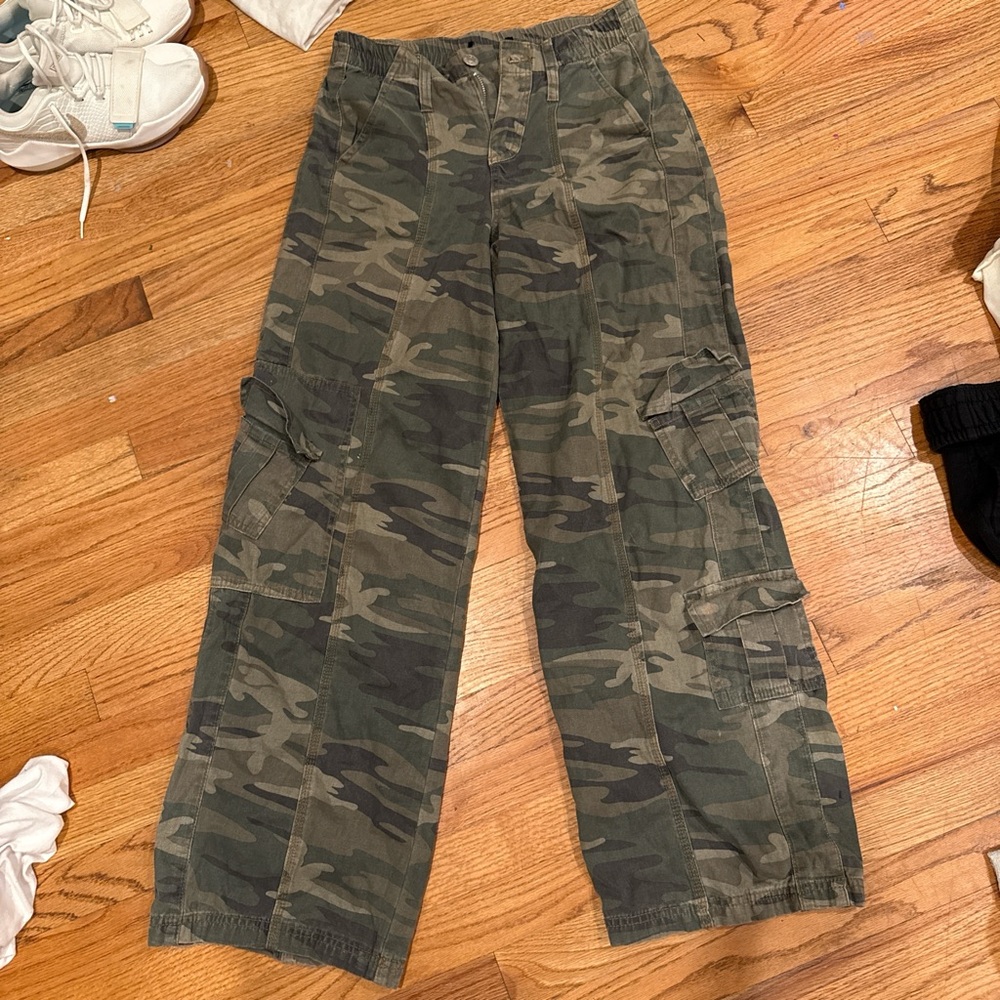 Forever 21 Camo Wide Leg Pants